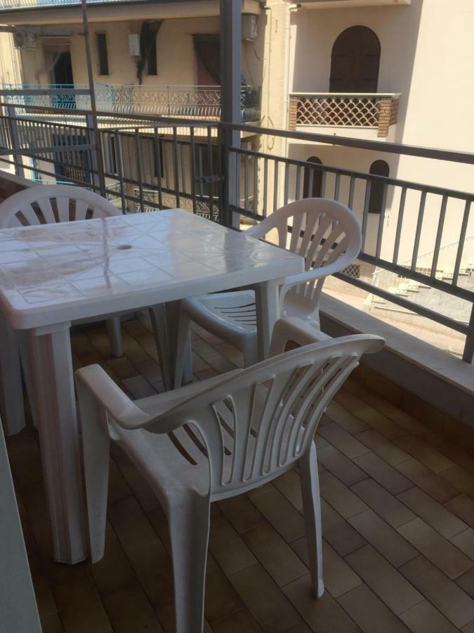 Casa Di Paolo Apartment จีอาร์ดีนี นักซอส ภายนอก รูปภาพ